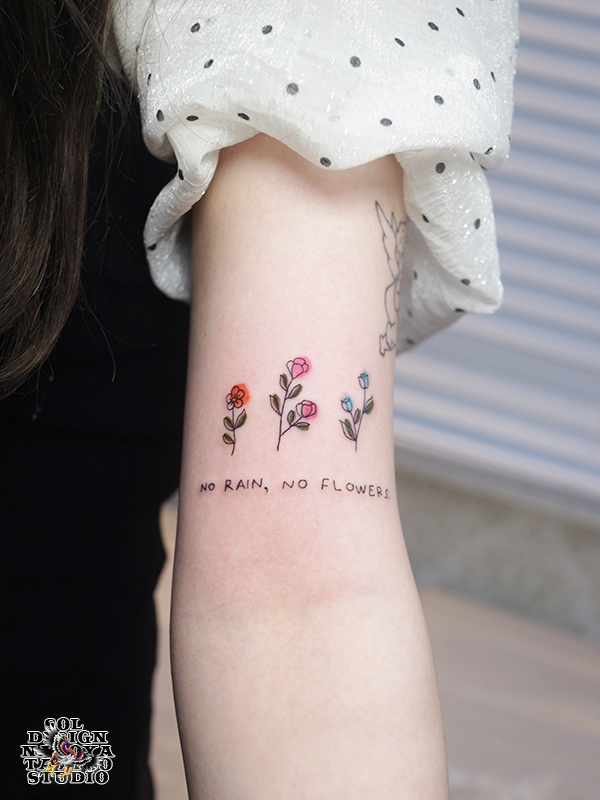 名古屋　タトゥー　女性